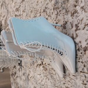 Steve Madden All Night White Leather Lace Up Heeled Booties Size 7M